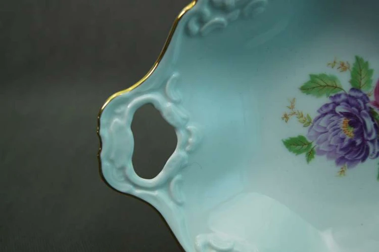 Porcelana Kaiser cudowna patera kwiaty złoto