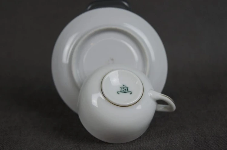 Porcelanowa filiżanka do espresso herb Szwjcarii