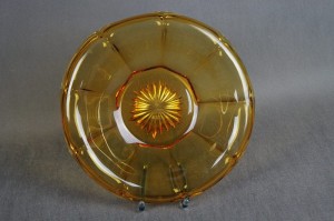 Środek stołu z lat 20 szklana miodowa patera