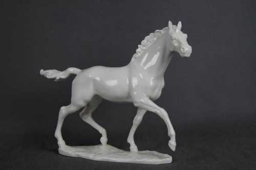 Porcelana Hutschenreuther duża figura koń w kłusie