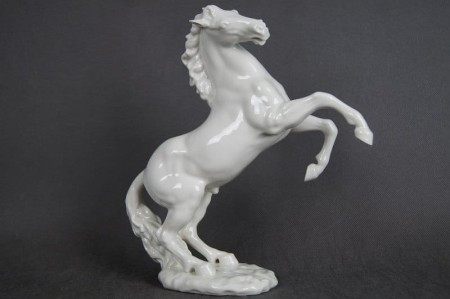 Koń biała porcelanowa figura Hutschenreuther