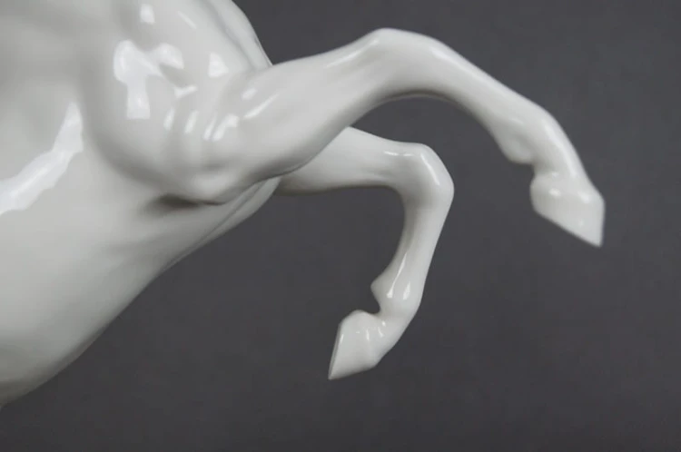 Koń biała porcelanowa figura Hutschenreuther