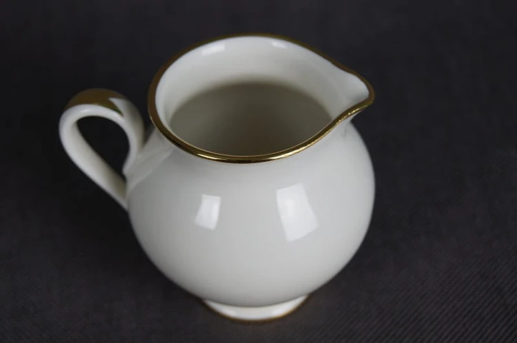 Serwisowy mlecznik porcelana Furstenberg Księżna Goldring