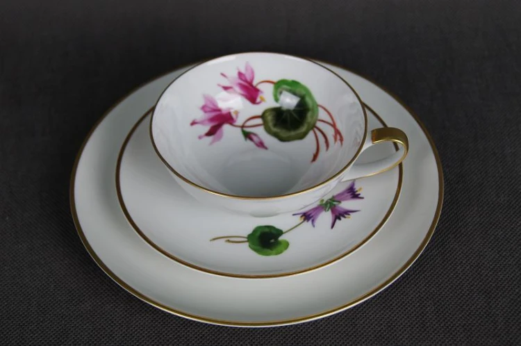 Śniadaniówka kwiat Cyklamen porcelana Hutschenreuther