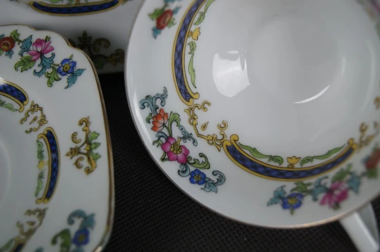 Porcelana Zeh Scherzer nietuzinkowe trio śniadaniowe