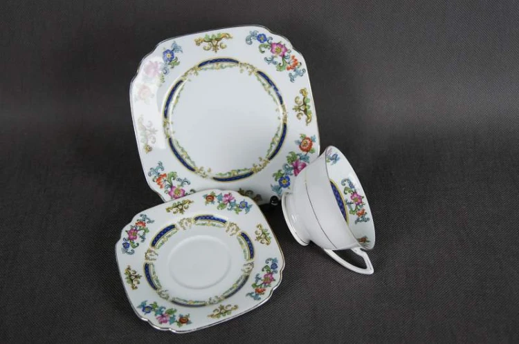 Porcelana Zeh Scherzer nietuzinkowe trio śniadaniowe