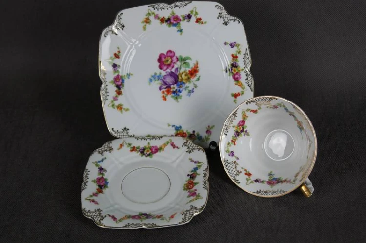 Wyśmienity zestaw śniadaniowy porcelana Bayer Ostmark