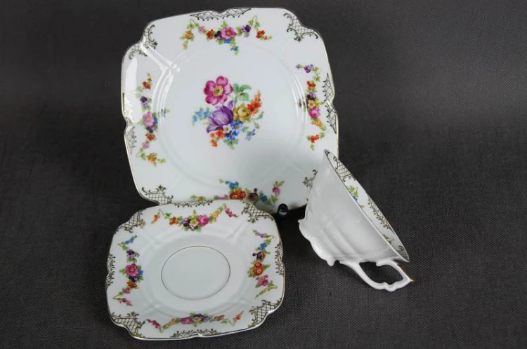 Wyśmienity zestaw śniadaniowy porcelana Bayer Ostmark
