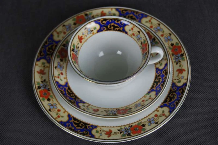 Angielski zestaw śniadaniowy Semi Porcelain
