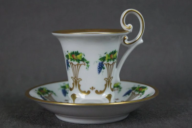 Urocze espresso na nóżkach porcelana Weimar