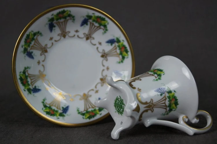 Urocze espresso na nóżkach porcelana Weimar