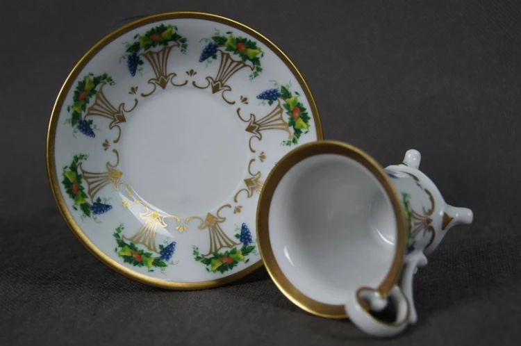 Urocze espresso na nóżkach porcelana Weimar
