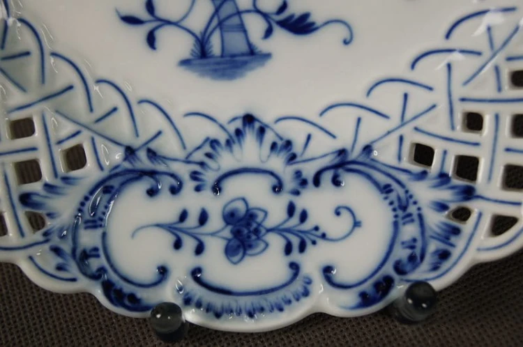 Ażurowa patera talerz wzór cebulowy porcelana Meissen