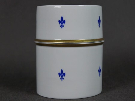 Duża bombonierka Porcelana Furstenberg z medalionem