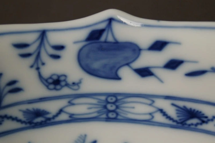 Duży koszyk wzór cebulowy porcelana Meissen