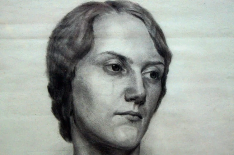 Finezyjny portret majestatycznej kobiety