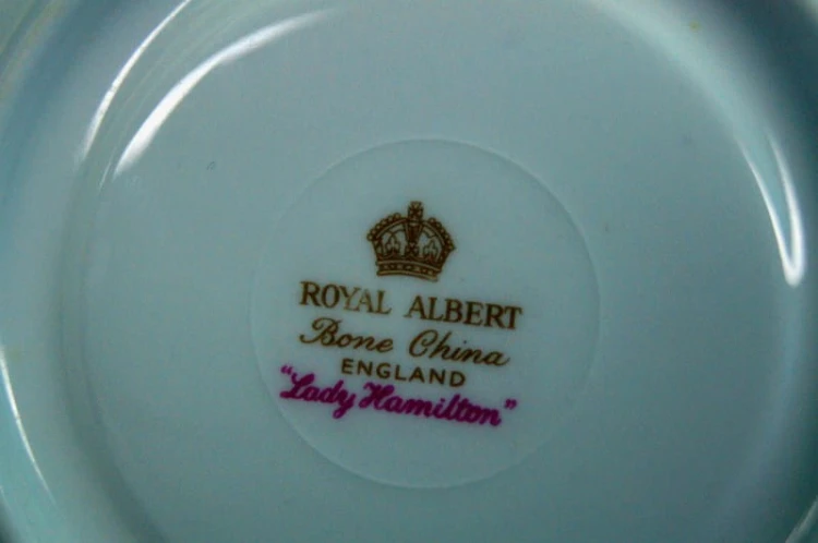 Royal Albert mod. Lady Hamilton zestaw śniadaniowy 1