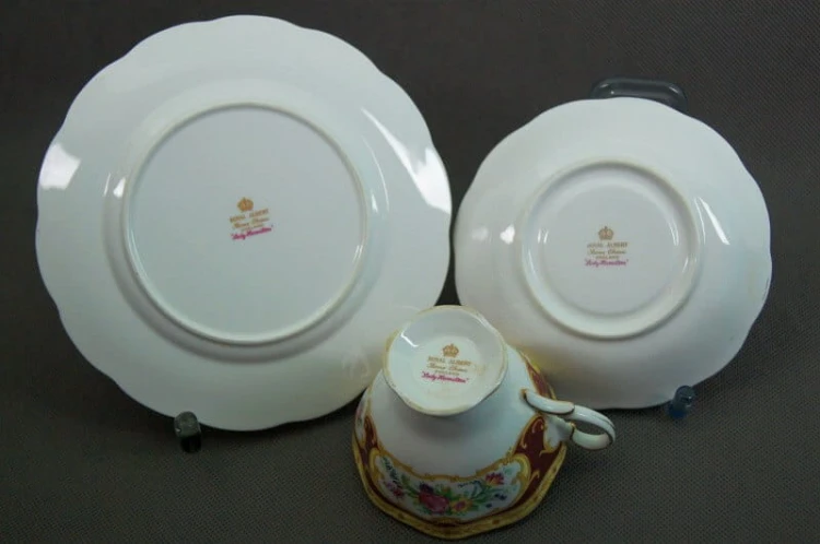 Royal Albert mod. Lady Hamilton zestaw śniadaniowy 2
