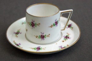 Porcelana Jager & Co stara filiżanka ze spodkiem do kawy