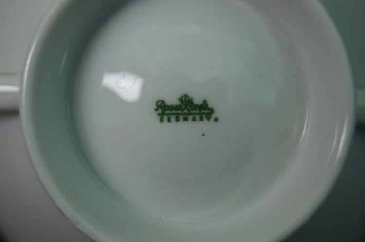 Eleganckie bulionówki 8 sztuk porcelana Rosenthal