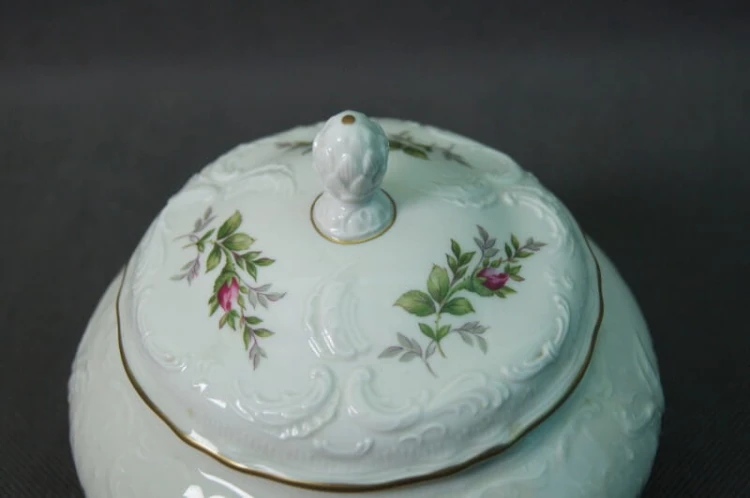 Rosenthal Sanssouci Moosrose duża bombonierka ecru
