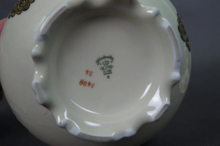 Porcelana Krister Szlachetna bombonierka piękne złocenia