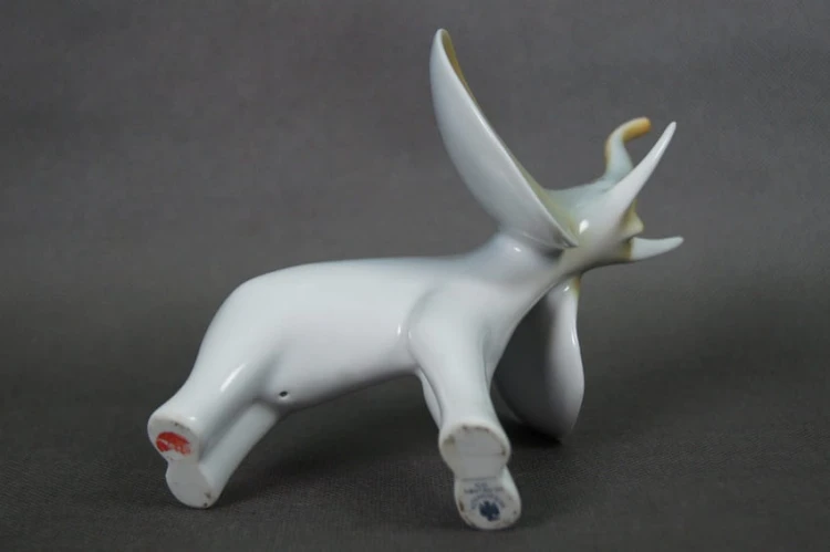 Słoń figurka z lat 60 węgierska porcelana Hollohaza