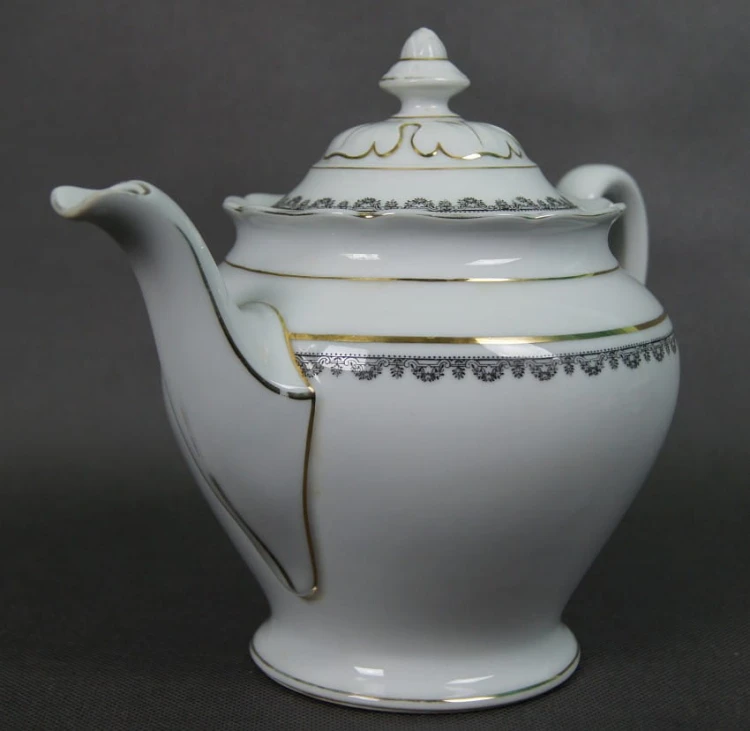 Duży serwisowy imbryk do herbaty porcelana C.M. Hutschenreuther