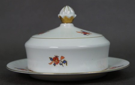 Sorau - Żarska porcelana okrągła maselniczka Astoria