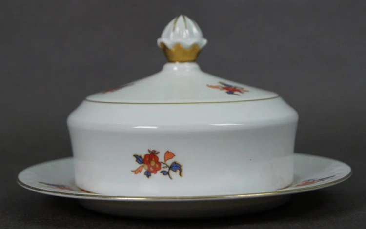 Sorau - Żarska porcelana okrągła maselniczka Astoria