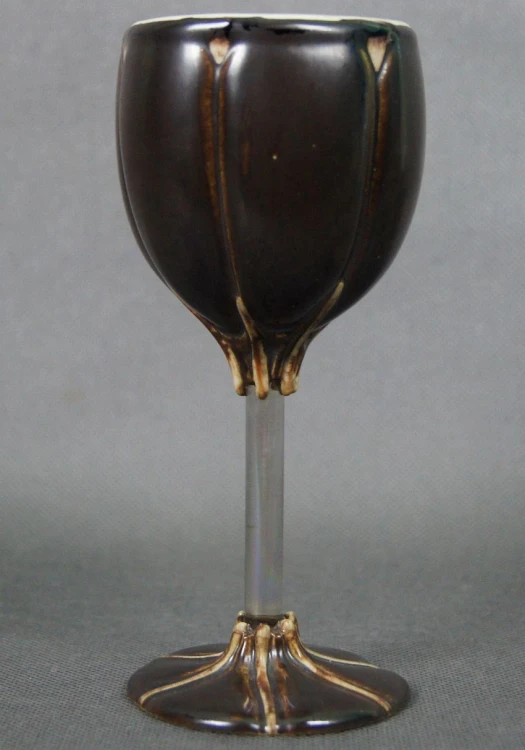 Kielich do wina w kształcie kwiatu - Newman Ceramic Works