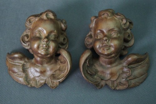 Para uskrzydlonych amorów autentyczne rzeźby w drewnie