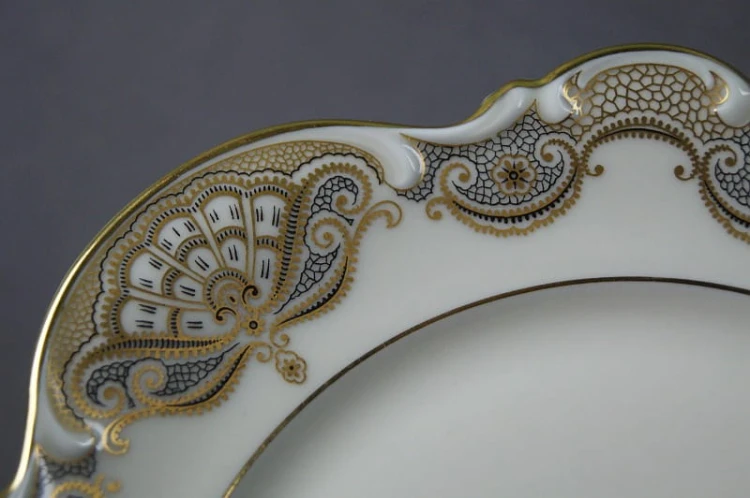 Lorenz Hutschernreuther porcelanowa finezyjna śniadaniówka