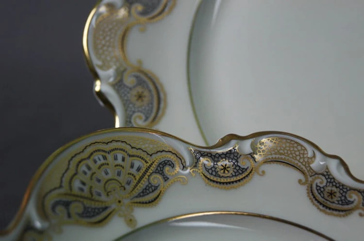 Lorenz Hutschernreuther porcelanowa finezyjna śniadaniówka