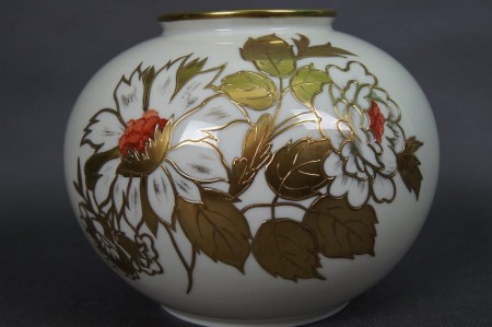 Wazon elfenbein ręcznie malowany - niemiecka porcelana Volkstedt
