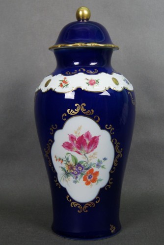 Duży imponujący wazon z przykrywą porcelana Wallendorf