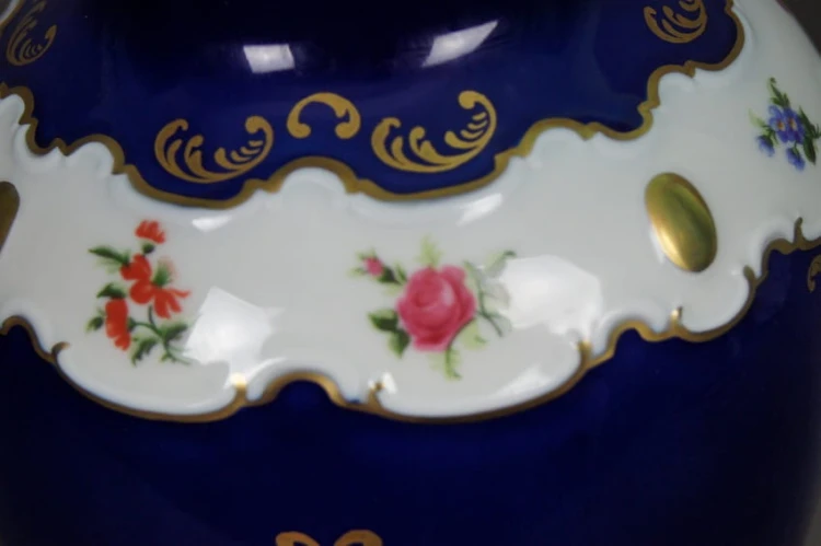 Duży imponujący wazon z przykrywą porcelana Wallendorf