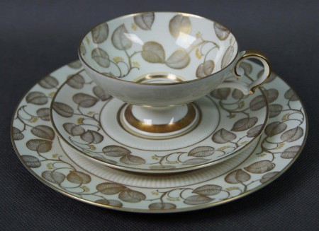 Ecru złocenia wyjątkowe śniadaniowe trio porcelana Weimar