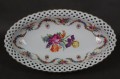 Barwna podłużna patera w ażurach porcelana Carl Schumann