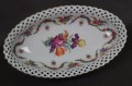 Barwna podłużna patera w ażurach porcelana Carl Schumann