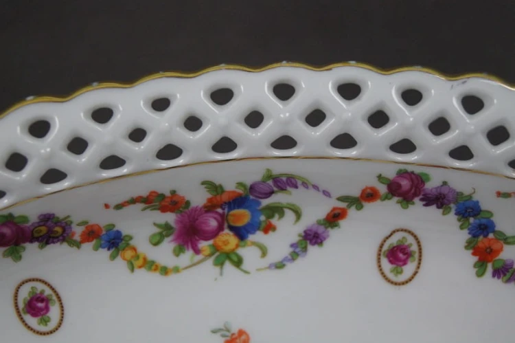 Barwna podłużna patera w ażurach porcelana Carl Schumann