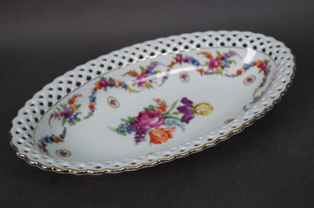 Barwna podłużna patera w ażurach porcelana Carl Schumann
