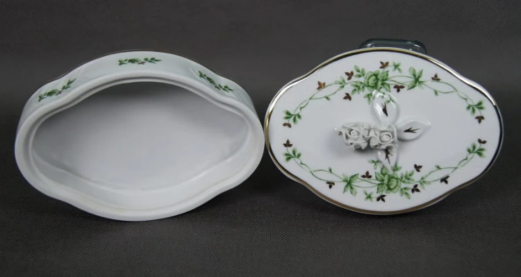 Hollohaza porcelana z Węgier - Wyjątkowa bomboniera dla kolekcjonera