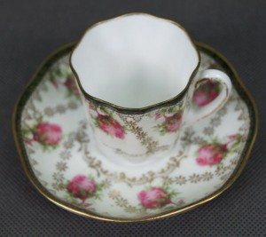 Różana filiżanka do espresso przedwojenna porcelana