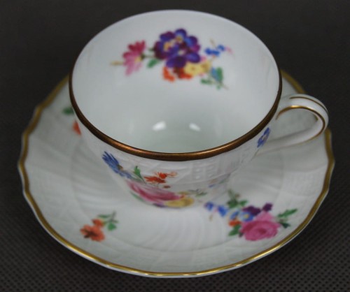Filiżanka ze spodkiem do espresso wzór Dresden porcelana Hutschernreuther