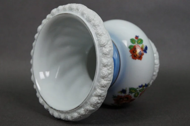 Dekoracyjny wazon niemiecka porcelana Lettin