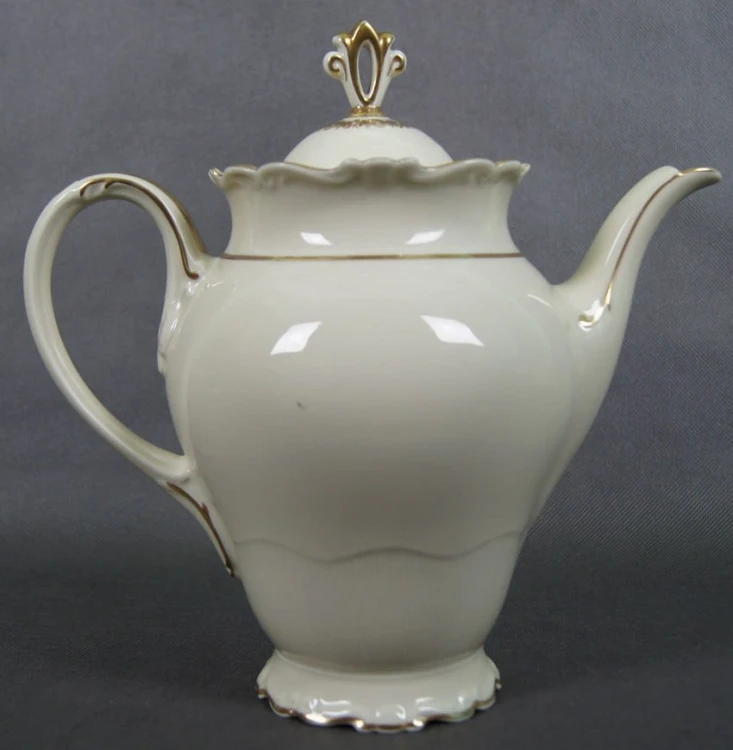 Unikatowy dzbanek - imbryk model Kavalier - porcelana Sorau - Żary