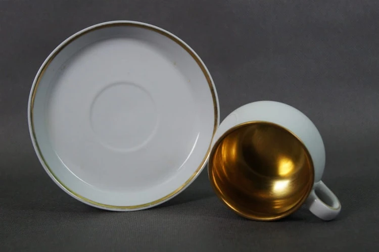 Wyzłocona filiżanka ze spodkiem do espresso porcelana Schönwald 2