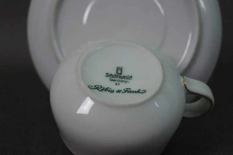 Wyzłocona filiżanka ze spodkiem do espresso porcelana Schönwald 1
