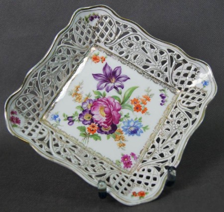 Porcelana z Tiefenfurt unikatowa patera w róże - K. Steinmann